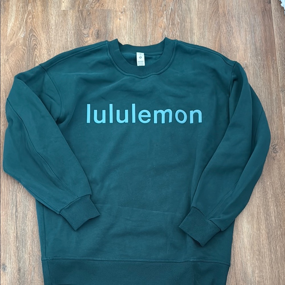 lululemon athletica women’s Green crew neck